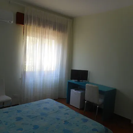 לינה וארוחת בוקר Stella Marina סוברטו מרינה