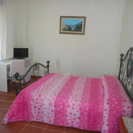 Stella Marina Couette-café 3*