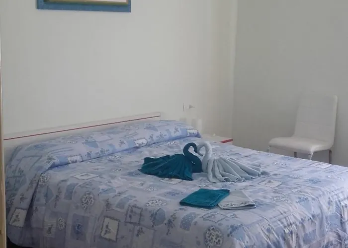 Alojamento de Acomodação e Pequeno-almoço Stella Marina 3*